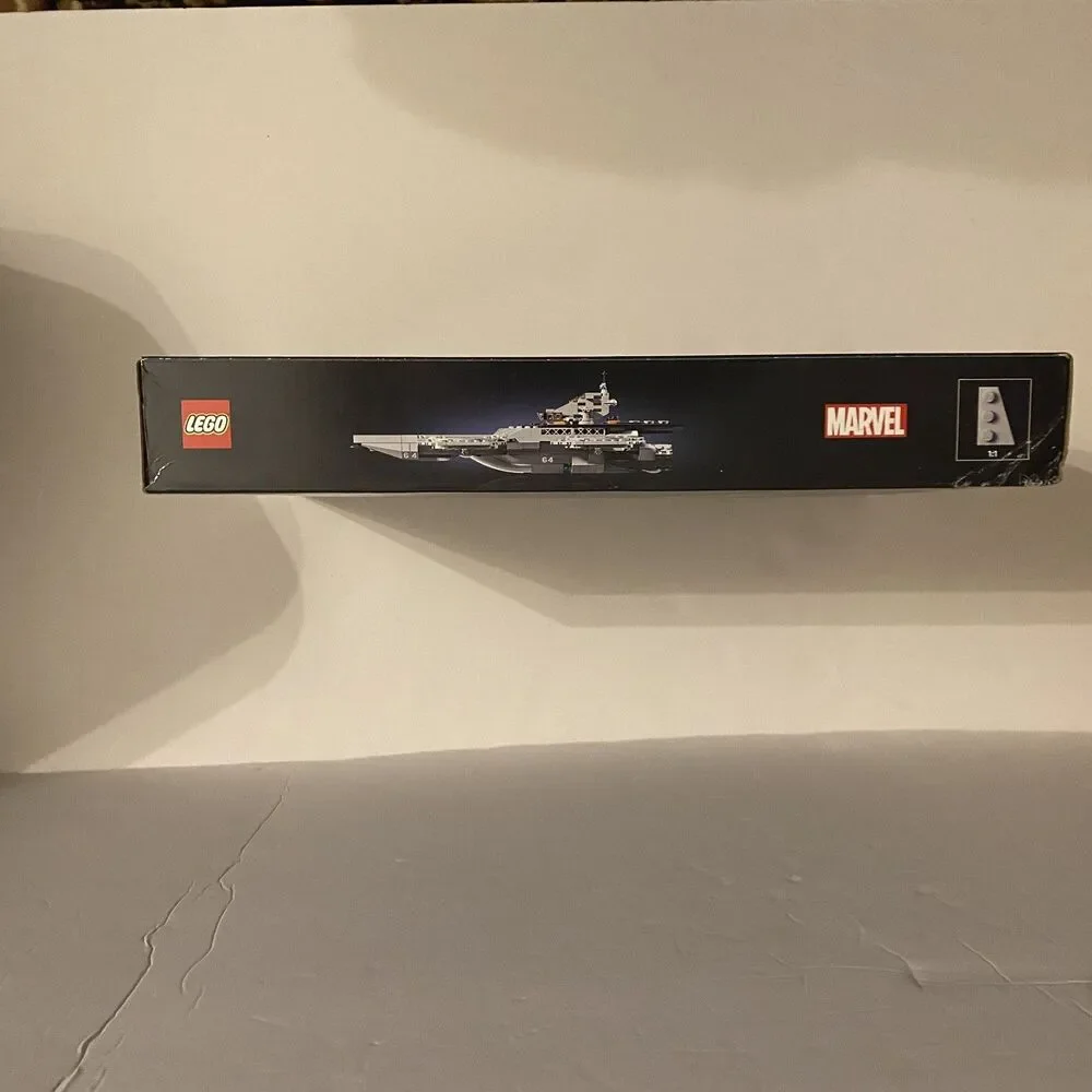 LEGO Marvel The Avengers Helicarrier- 76295 READ DESCRIPTION